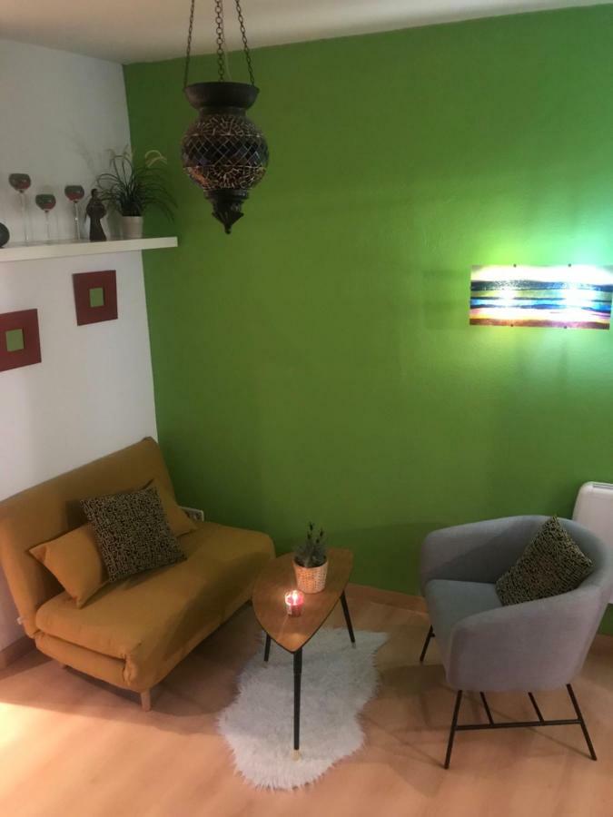 Apartamento En Corrala Madrid Eksteriør bilde