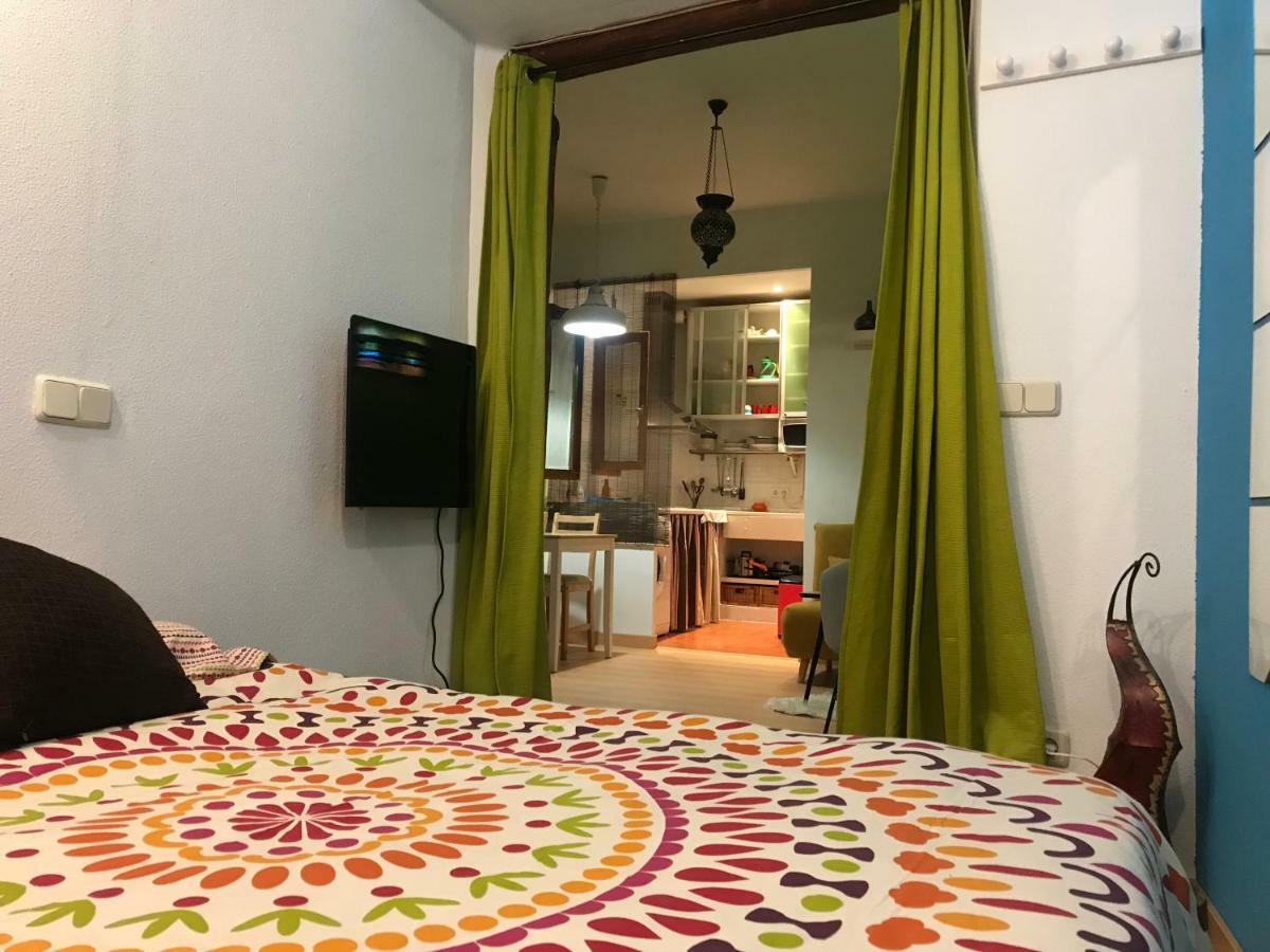 Apartamento En Corrala Madrid Eksteriør bilde